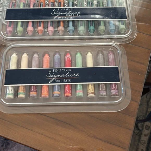 Partylite - Picture 3 of 5